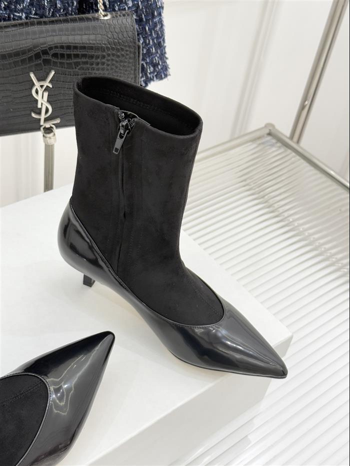 20251128174620823 370